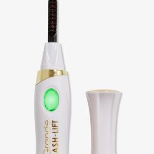 Brand New Grande Lash Lift Heated Eyelash Curler